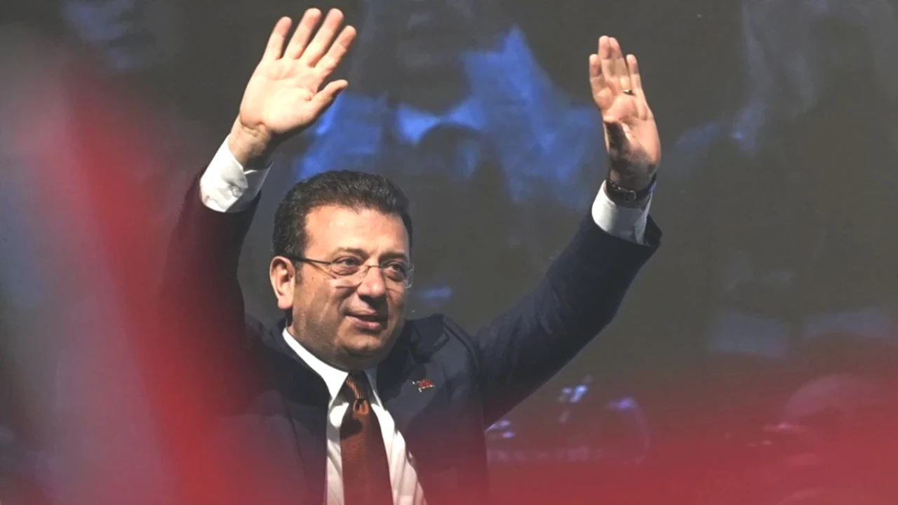 İmamoğlu'ndan Üniversite Gençlerine Önemli Mesaj: Fırsat Verin ve Parlayın!