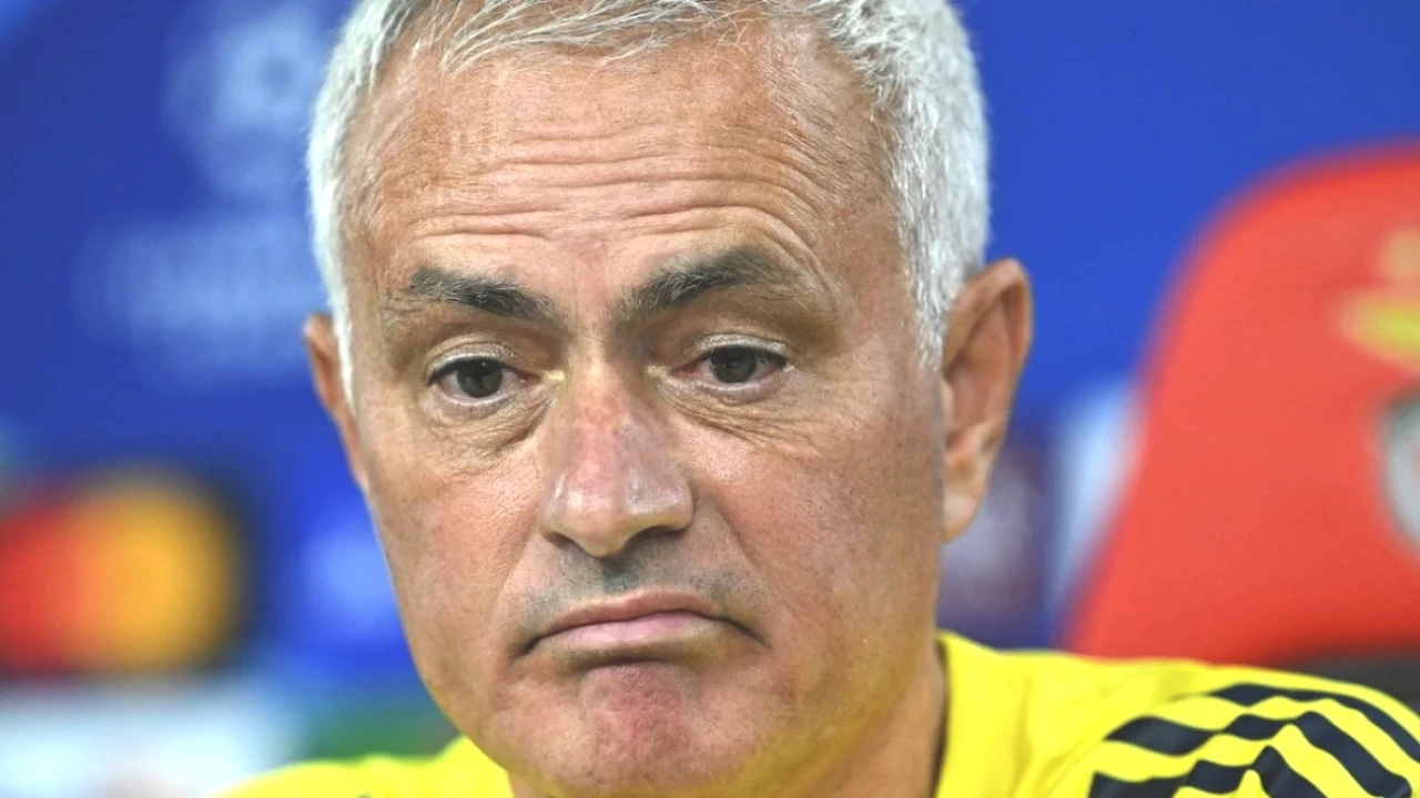 Mourinho'dan Fenerbahçe'ye Sert Tepki! Kimse Büyük Değildir!
