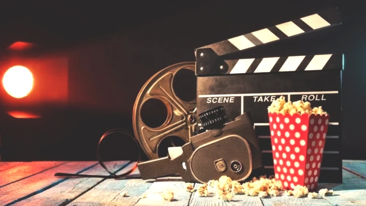 Hafta Sonu Keyfi! En Sevilen 3 Romantik Komedi Filmi ile Aşk ve Kahkahayı Yakalayın!