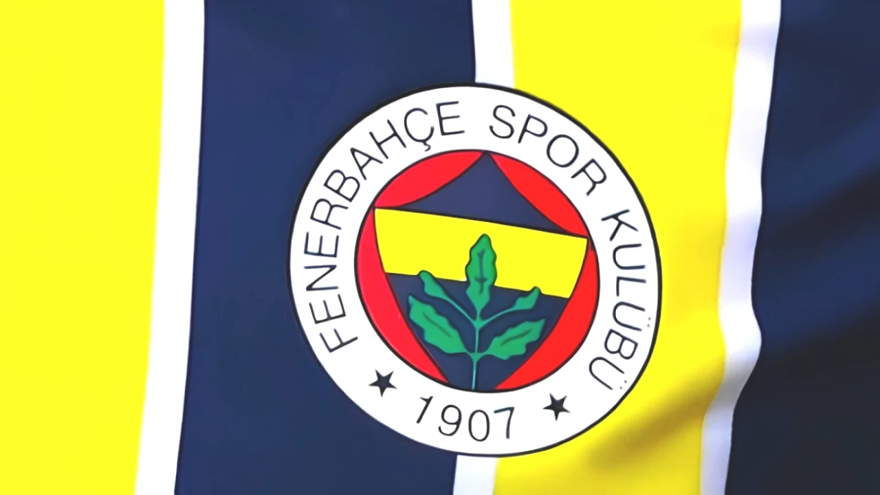 Fenerbahçe'de Gece Yarısı Transfer Hamlesi! Yıldız Futbolcu İstanbul'da!