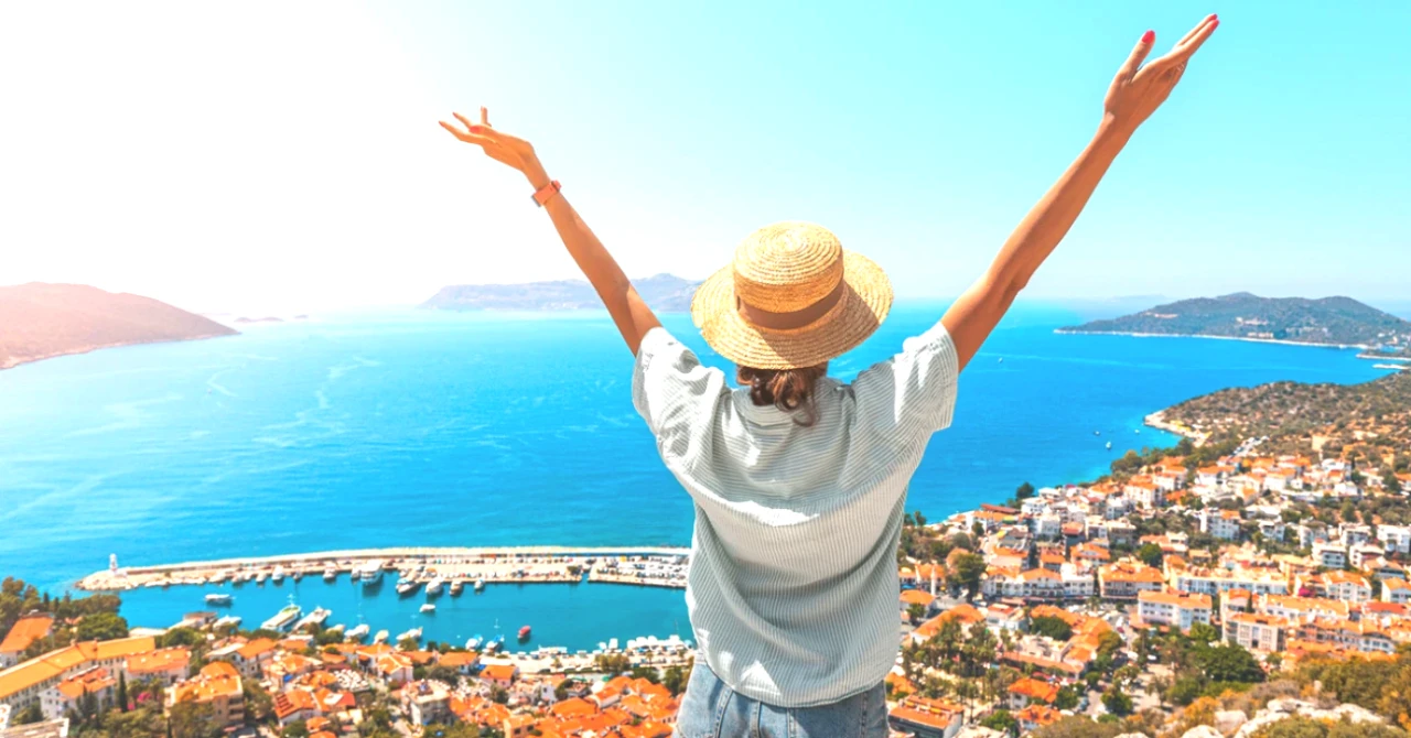 Çalışanlar İçin Kaçırılmayacak Tatil Fırsatı! 14 Gün İzinle 43 Gün Nasıl Tatil Yapılır?