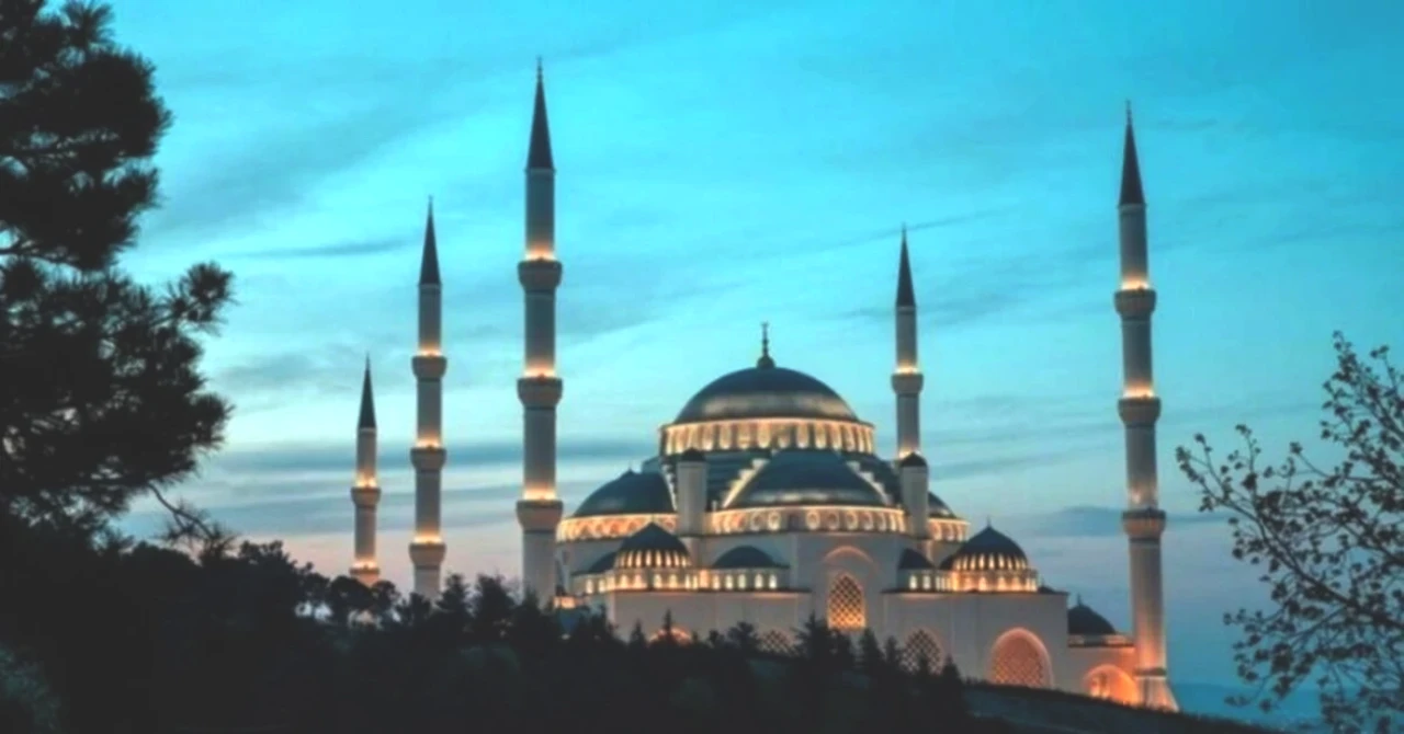 Cuma Namazı Saatleri 5 Eylül: Hangi İl, Saat Kaçta? Planınızı Yapın!