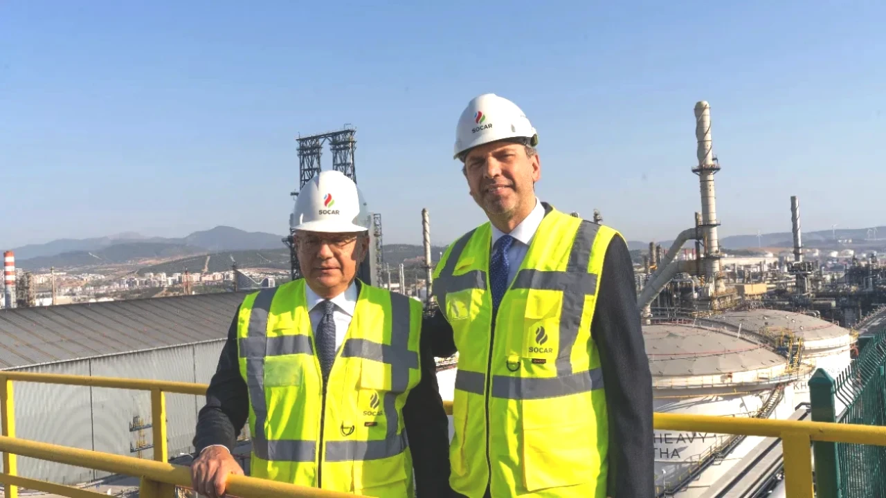 Şahbazov ve Bayraktar, Aliağa Enerji Üssü'nde Tarihi Buluşma Gerçekleştirdi!