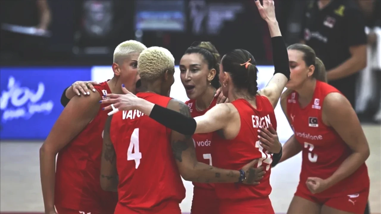 Türkiye, Japonya'yı Geçerse Hangi Takım ile Mücadele Edecek? Filenin Sultanları Yarı Finalde!