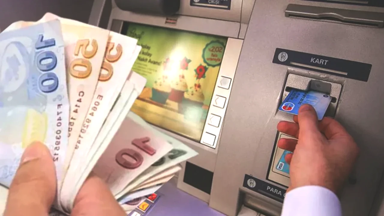 ATM'lerde Yeni Dönem Başladı! Para Çekme ve Yatırma Limitleri Yenilendi